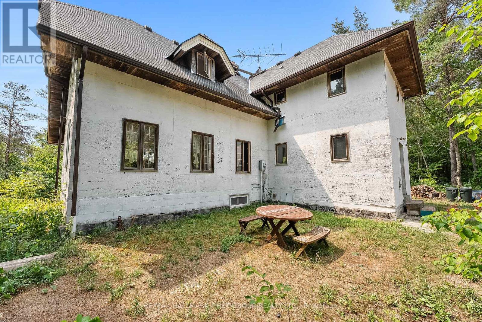 501 Zion Line, Cavan Monaghan (Cavan-Monaghan), Ontario  L0A 1G0 - Photo 6 - X12337756