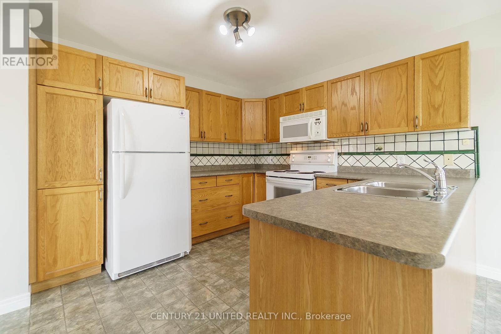 1080 Afton Road, Peterborough West (Central), Ontario  K9J 8L2 - Photo 10 - X12337928