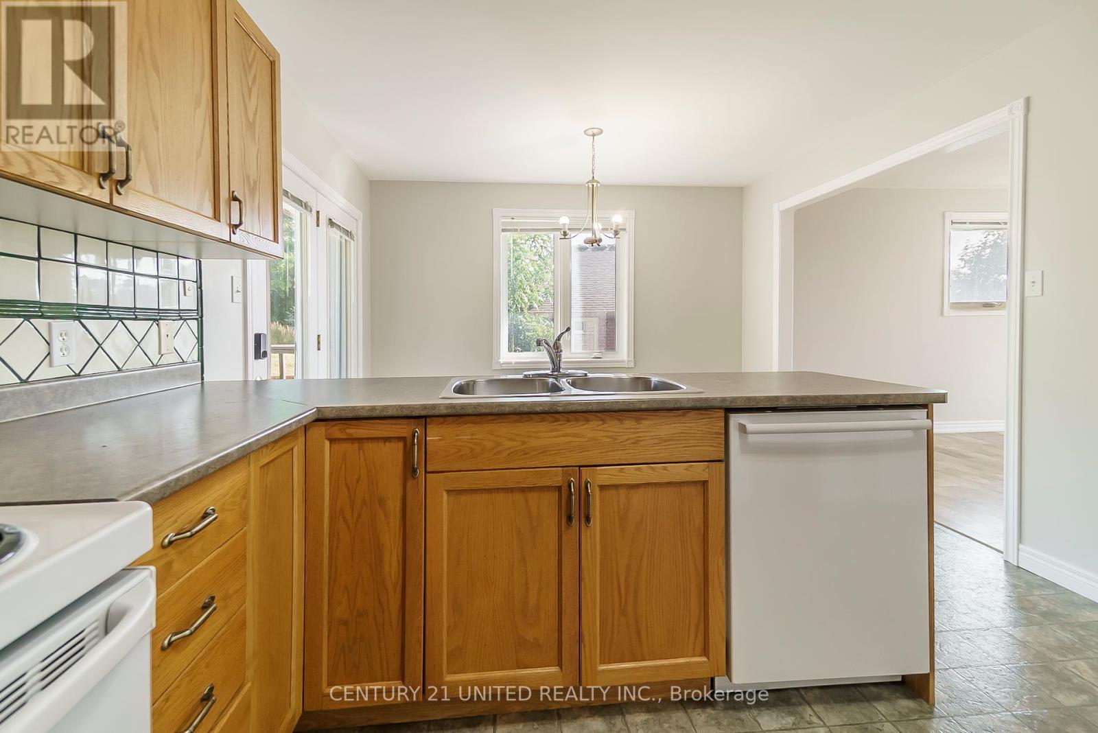 1080 Afton Road, Peterborough West (Central), Ontario  K9J 8L2 - Photo 11 - X12337928