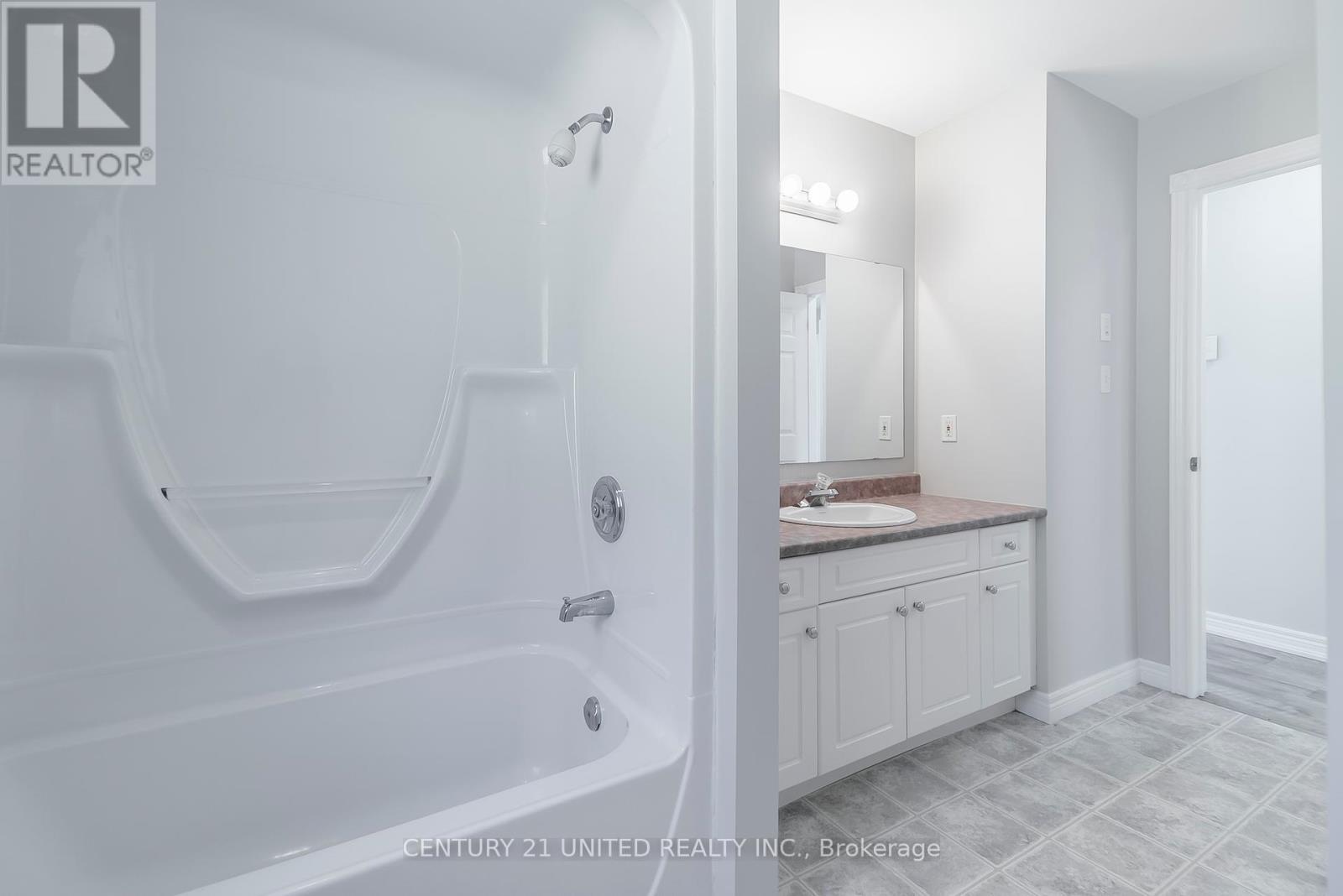 1080 Afton Road, Peterborough West (Central), Ontario  K9J 8L2 - Photo 19 - X12337928
