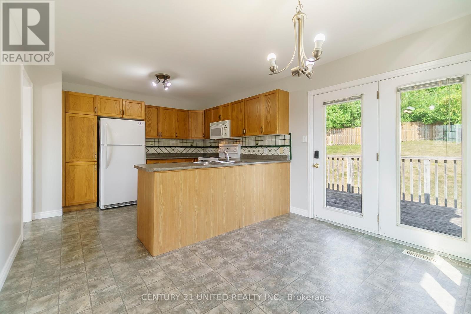 1080 Afton Road, Peterborough West (Central), Ontario  K9J 8L2 - Photo 7 - X12337928