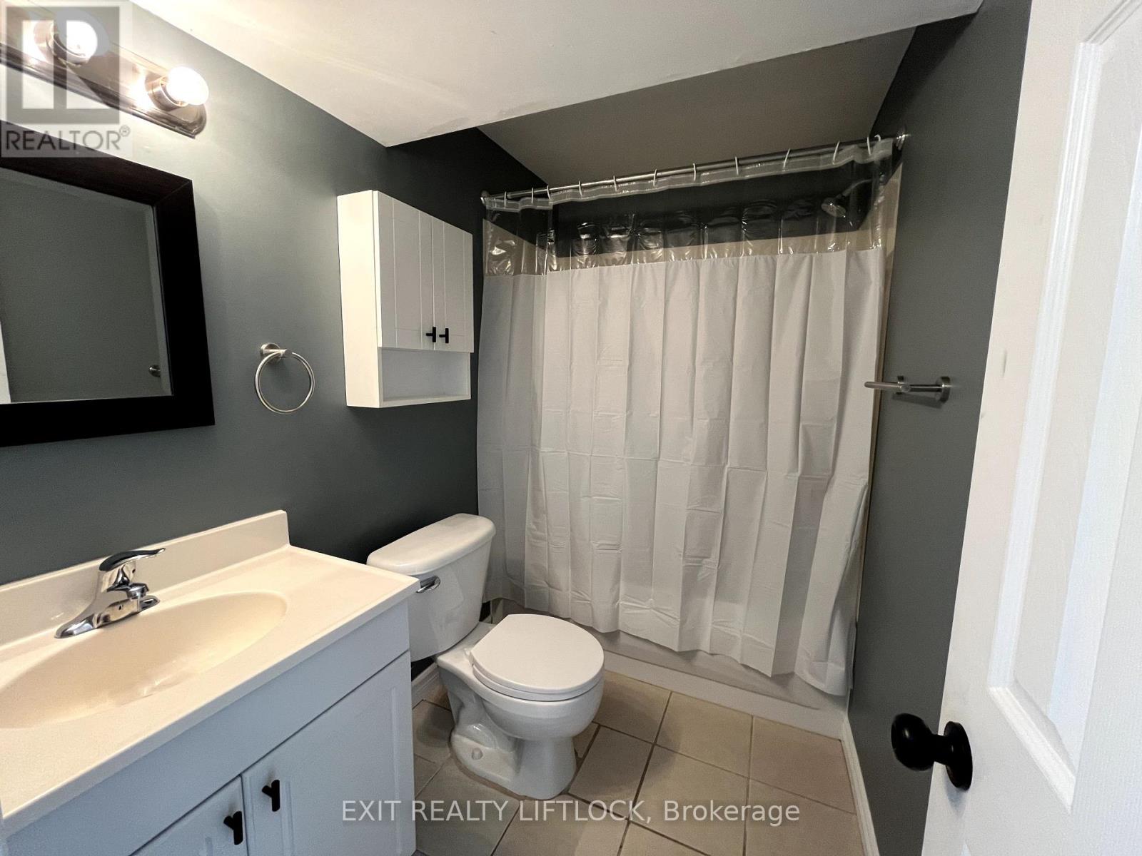 722 Trailview Drive, Peterborough South (East), Ontario  K9J 8P2 - Photo 15 - X12338092