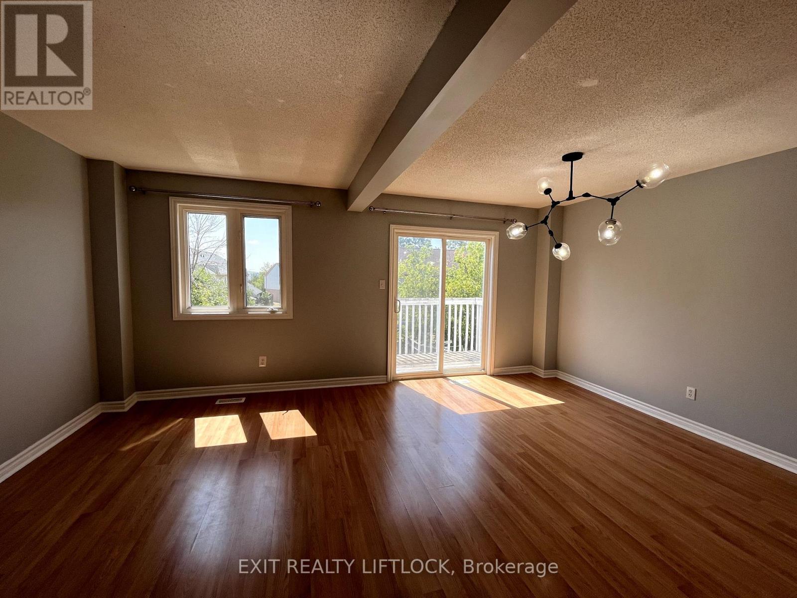 722 Trailview Drive, Peterborough South (East), Ontario  K9J 8P2 - Photo 8 - X12338092