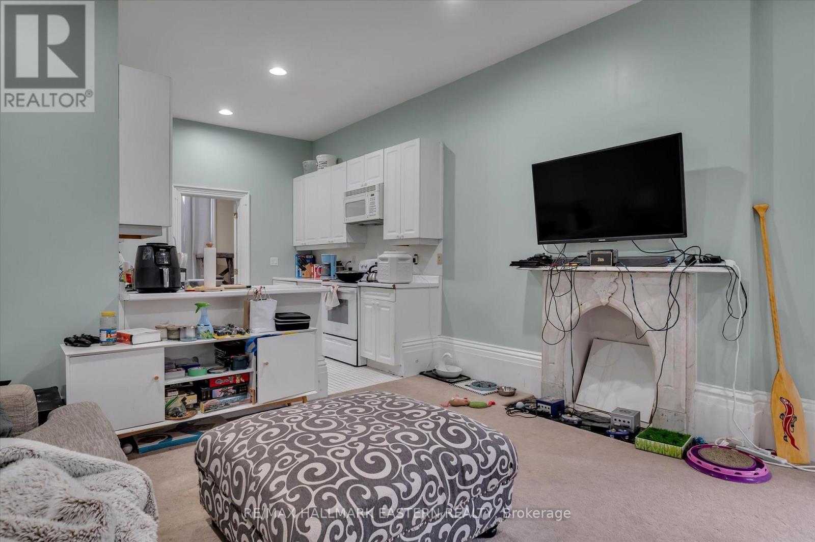 236 Burnham Street, Peterborough East (Central), Ontario  K9H 1T1 - Photo 17 - X12338289