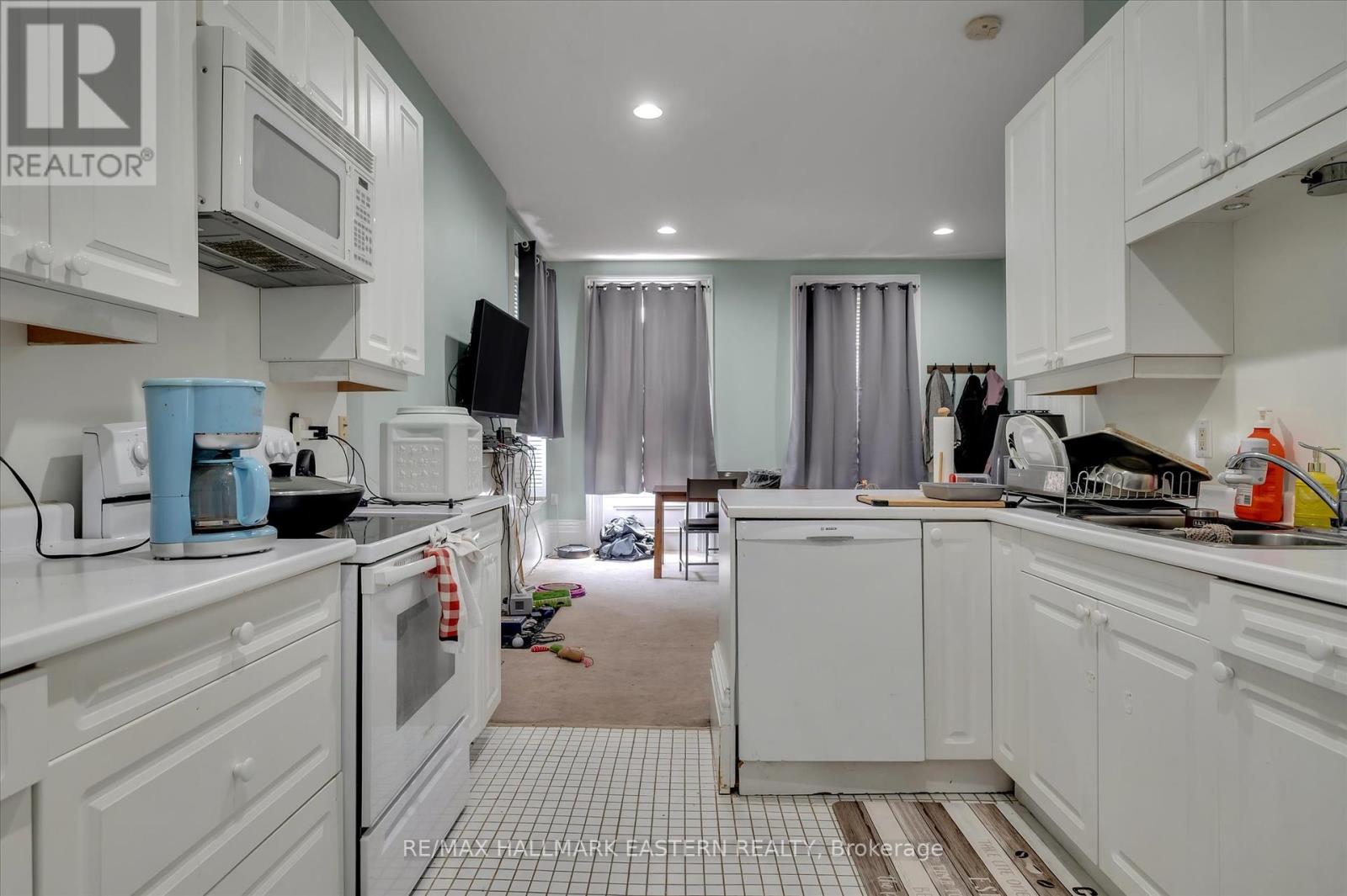 236 Burnham Street, Peterborough East (Central), Ontario  K9H 1T1 - Photo 18 - X12338289