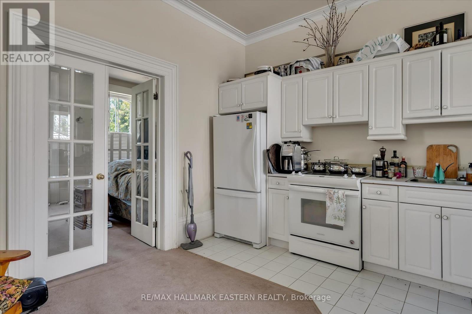 236 Burnham Street, Peterborough East (Central), Ontario  K9H 1T1 - Photo 23 - X12338289