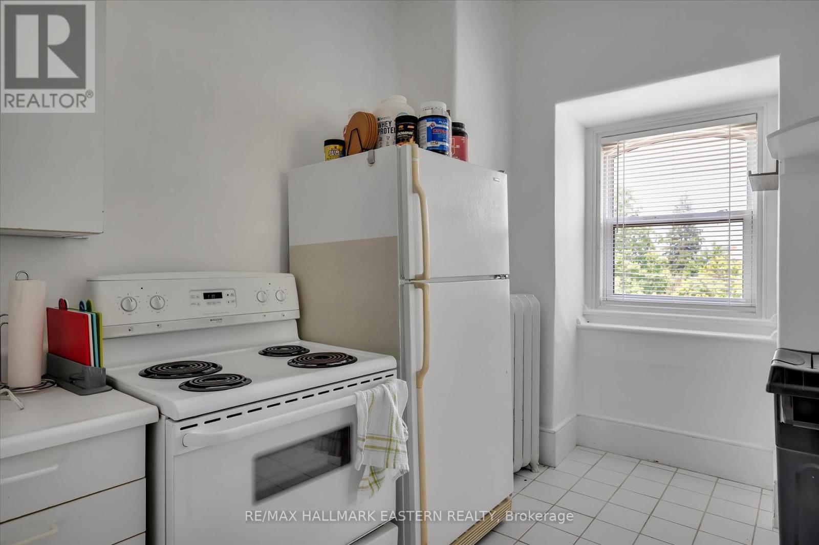 236 Burnham Street, Peterborough East (Central), Ontario  K9H 1T1 - Photo 28 - X12338289
