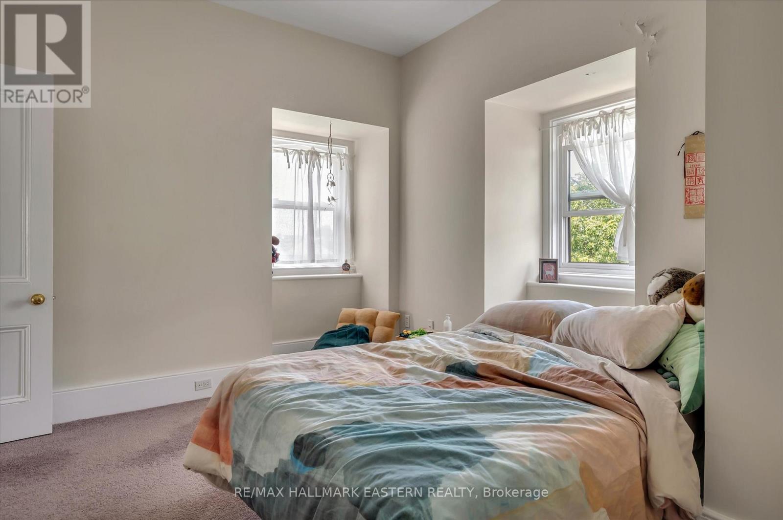 236 Burnham Street, Peterborough East (Central), Ontario  K9H 1T1 - Photo 35 - X12338289