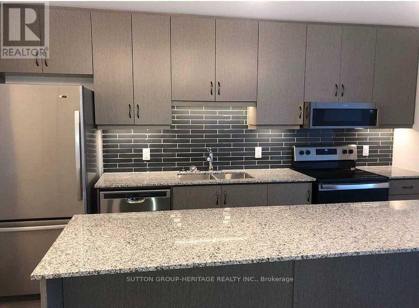 403 - 109 King Avenue E, Clarington (Newcastle), Ontario  L1B 1H3 - Photo 3 - E12338247