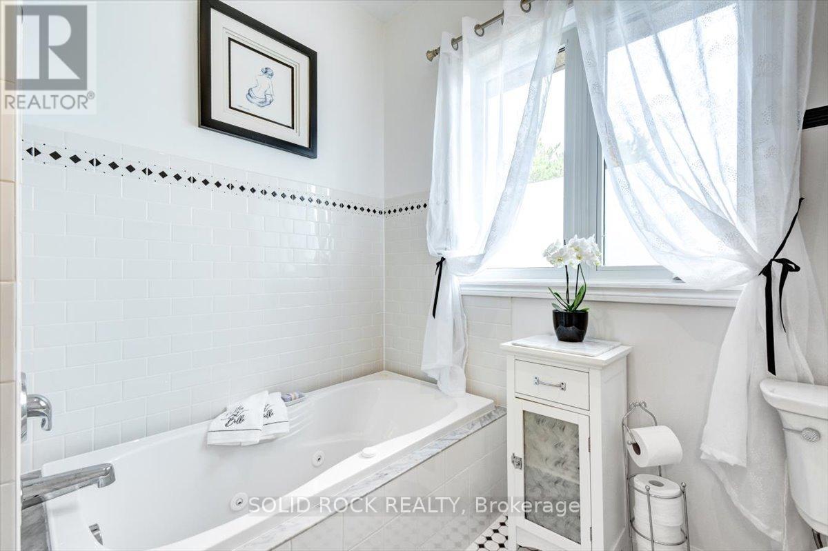 137 Hearthstone Road, Trent Hills (Campbellford), Ontario  K0L 1L0 - Photo 16 - X12338533