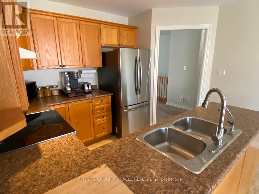 37 Springdale Drive, Kawartha Lakes (Lindsay), Ontario  K9V 4R1 - Photo 15 - X12338837