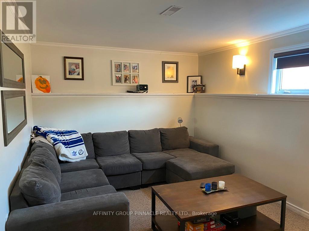 37 Springdale Drive, Kawartha Lakes (Lindsay), Ontario  K9V 4R1 - Photo 27 - X12338837