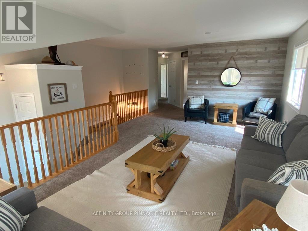 37 Springdale Drive, Kawartha Lakes (Lindsay), Ontario  K9V 4R1 - Photo 8 - X12338837