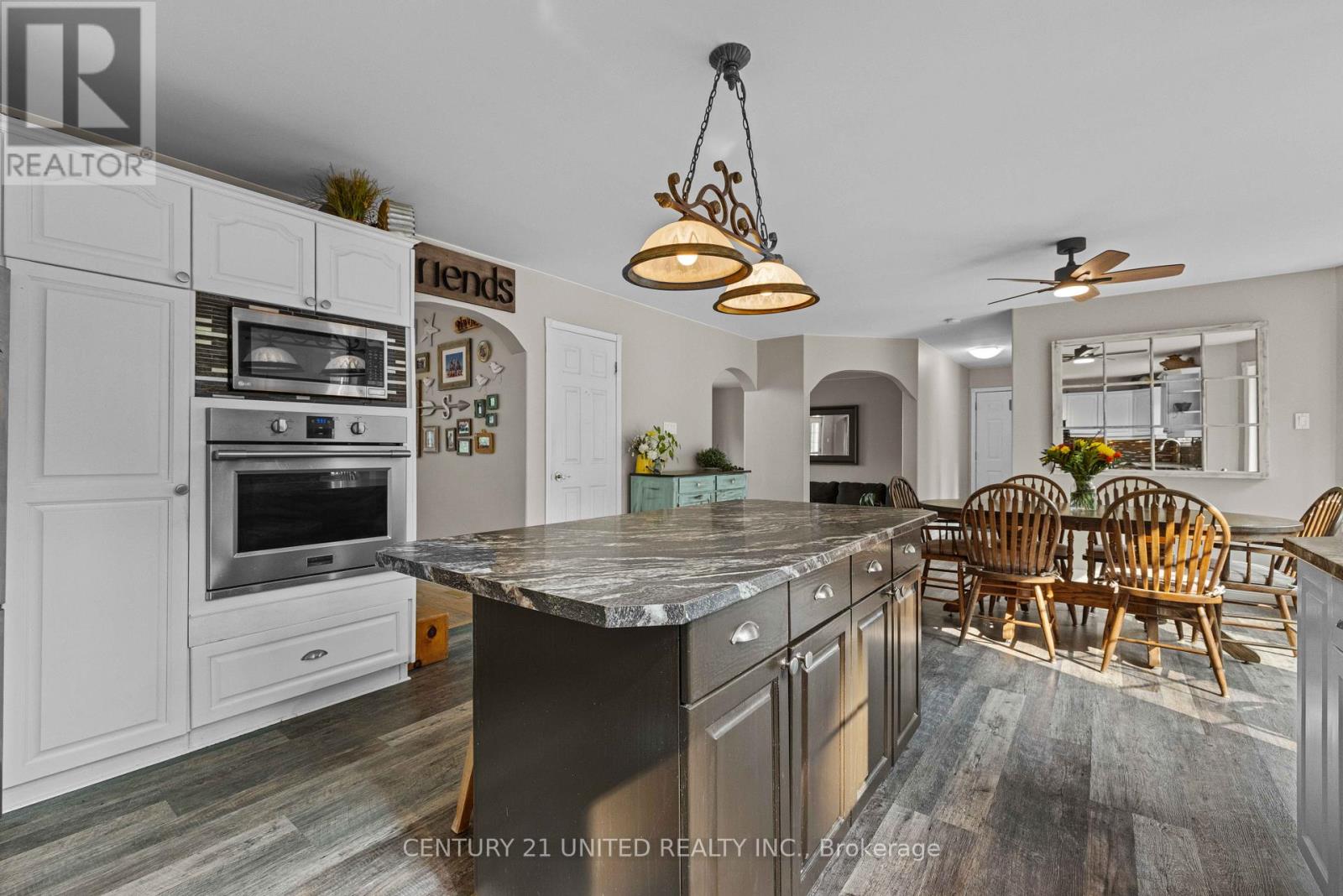 1739 Heritage Line, Otonabee-South Monaghan, Ontario  K0L 2G0 - Photo 9 - X12338853