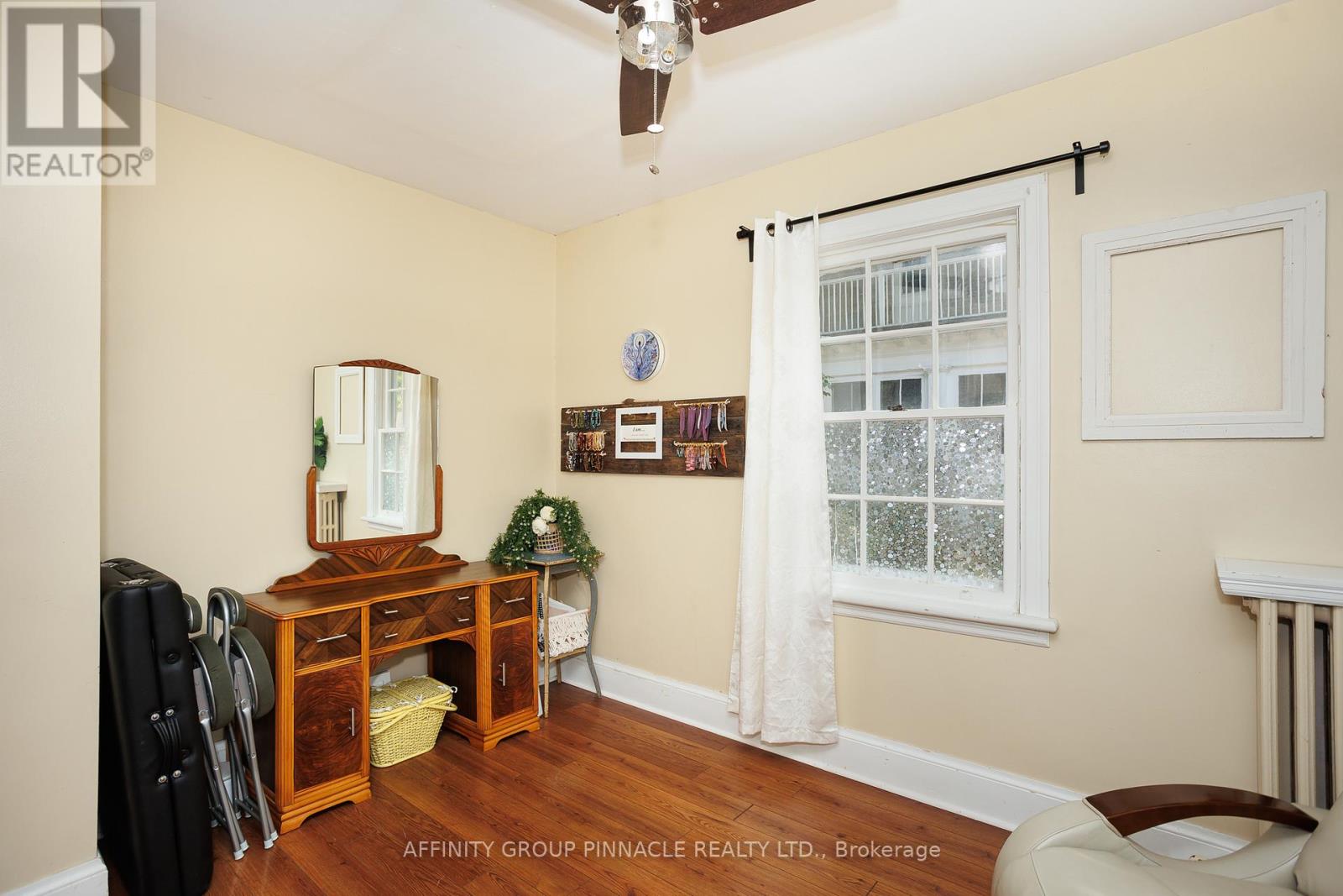 75 Bond Street W, Kawartha Lakes (Lindsay), Ontario  K9V 3R5 - Photo 10 - X12338876