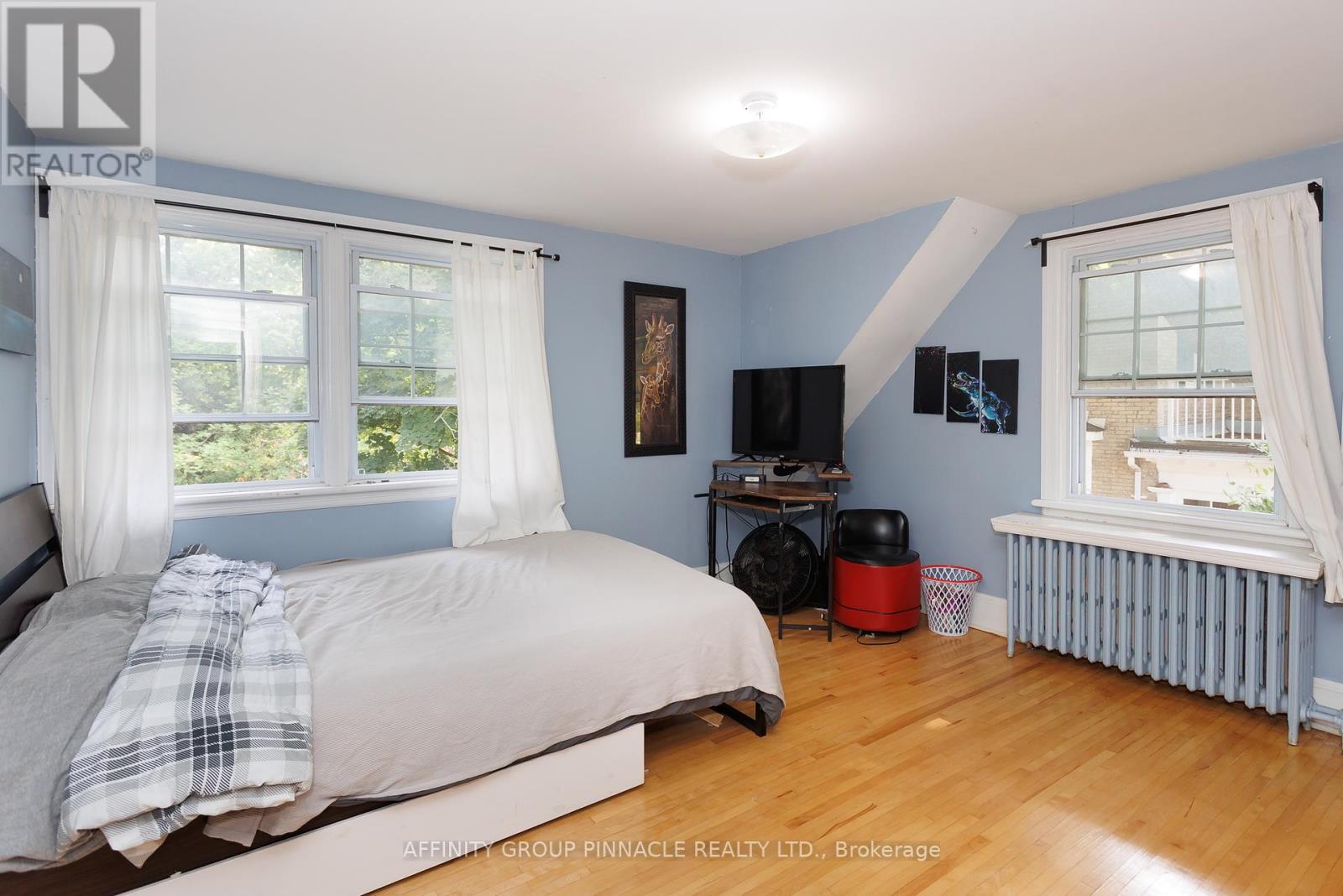 75 Bond Street W, Kawartha Lakes (Lindsay), Ontario  K9V 3R5 - Photo 30 - X12338876