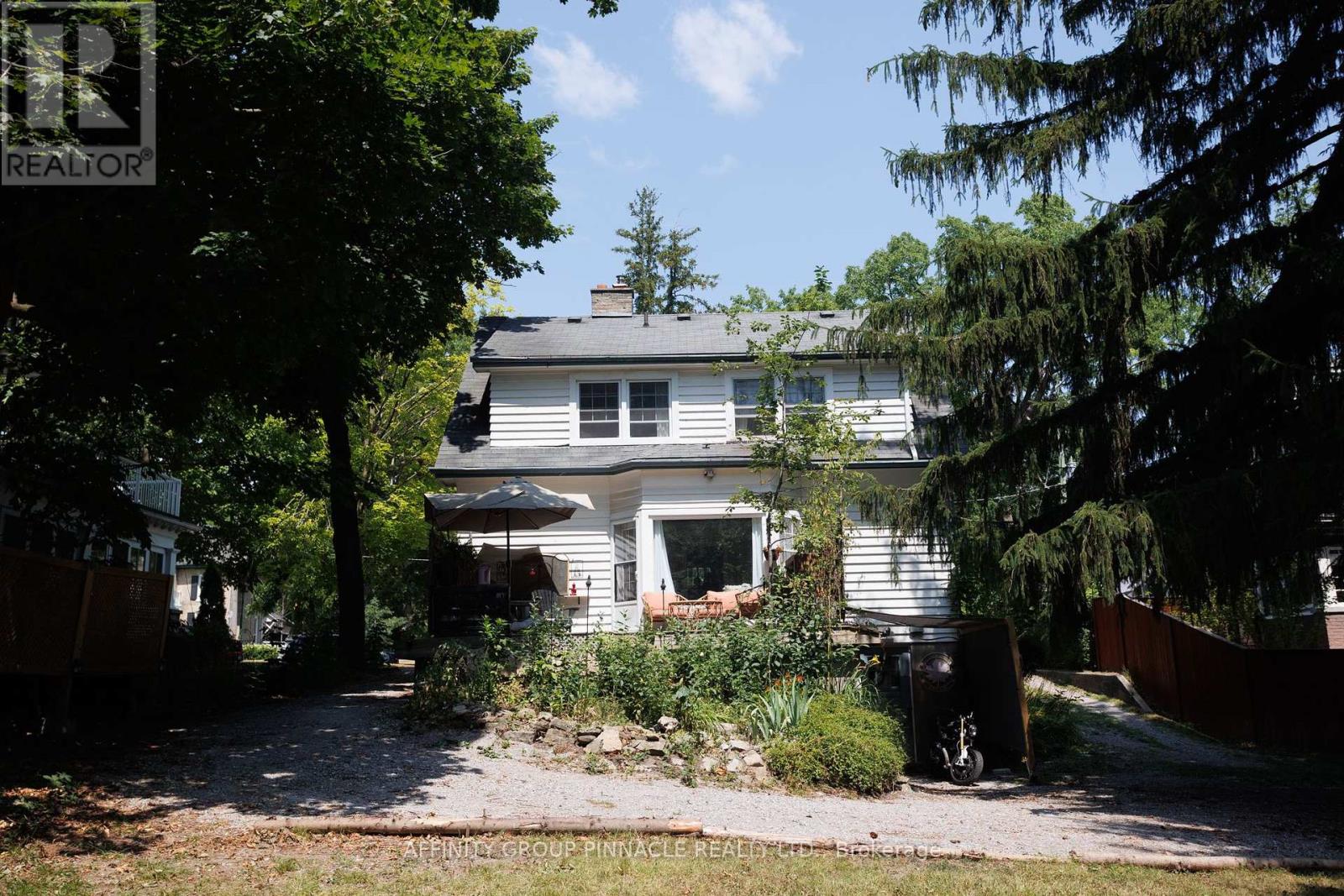 75 Bond Street W, Kawartha Lakes (Lindsay), Ontario  K9V 3R5 - Photo 38 - X12338876