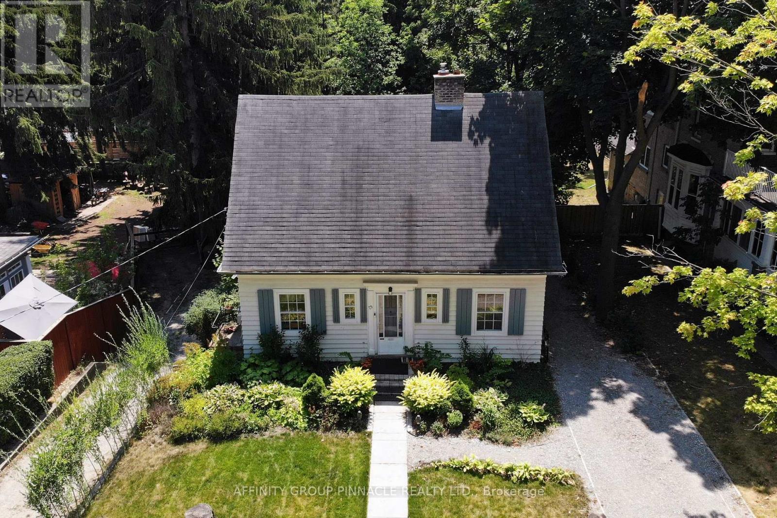 75 Bond Street W, Kawartha Lakes (Lindsay), Ontario  K9V 3R5 - Photo 4 - X12338876