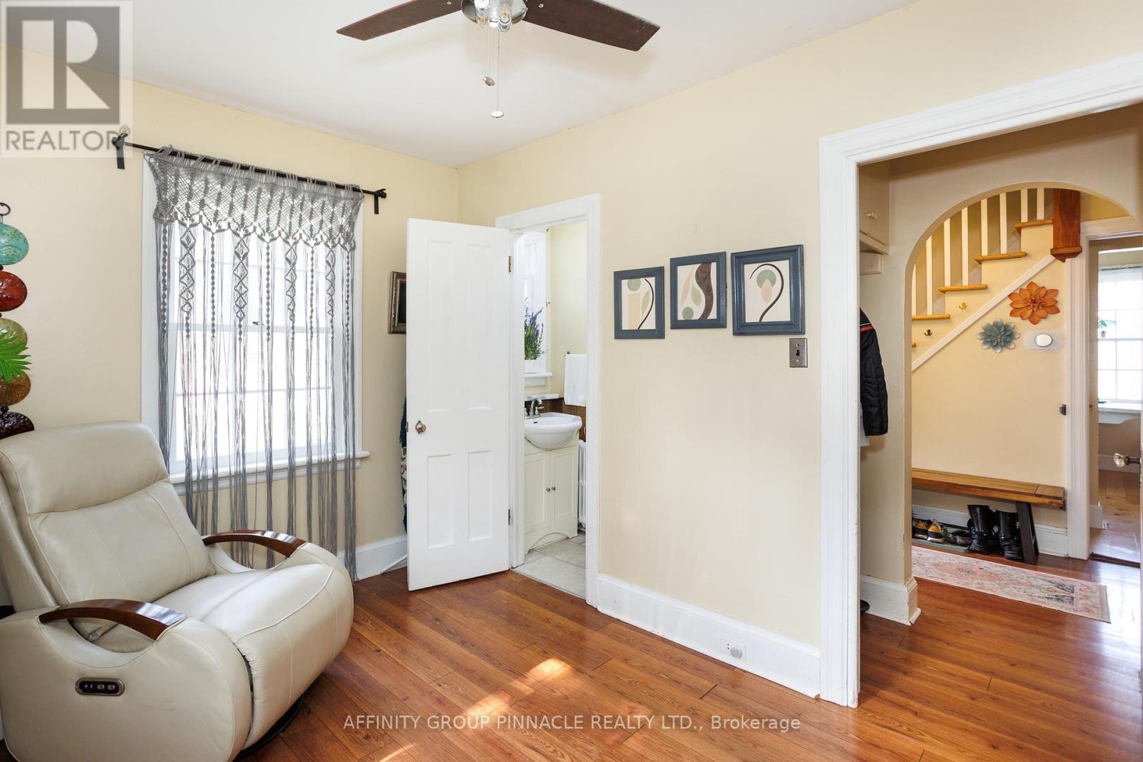 75 Bond Street W, Kawartha Lakes (Lindsay), Ontario  K9V 3R5 - Photo 8 - X12338876