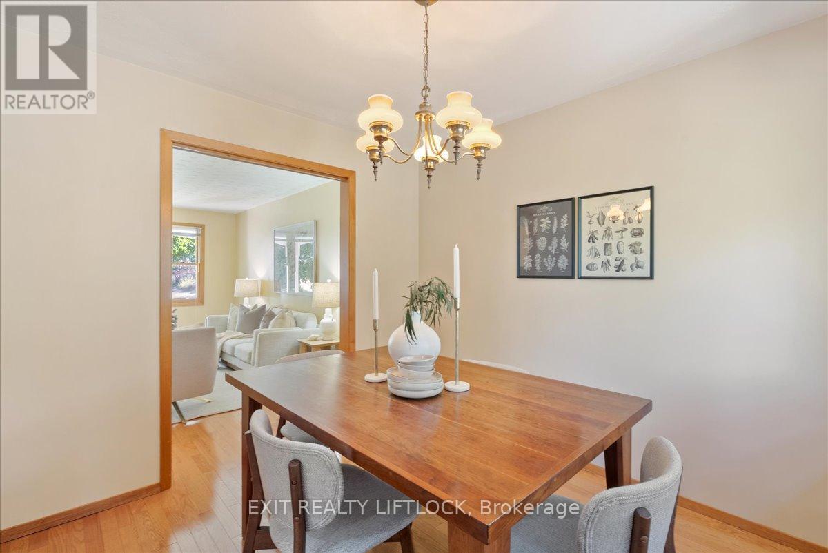 1540 Redwood Drive, Peterborough West (Central), Ontario  K9K 1B4 - Photo 11 - X12339293