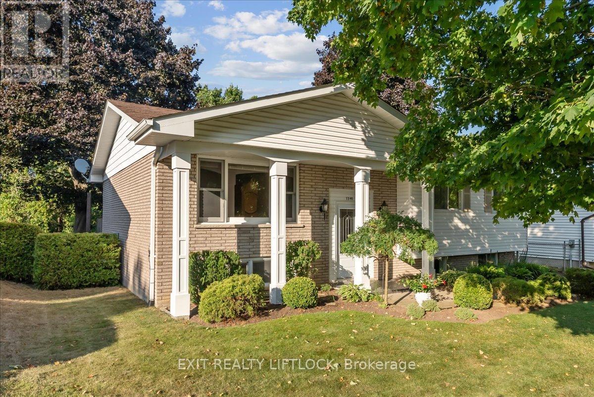 1540 Redwood Drive, Peterborough West (Central), Ontario  K9K 1B4 - Photo 3 - X12339293
