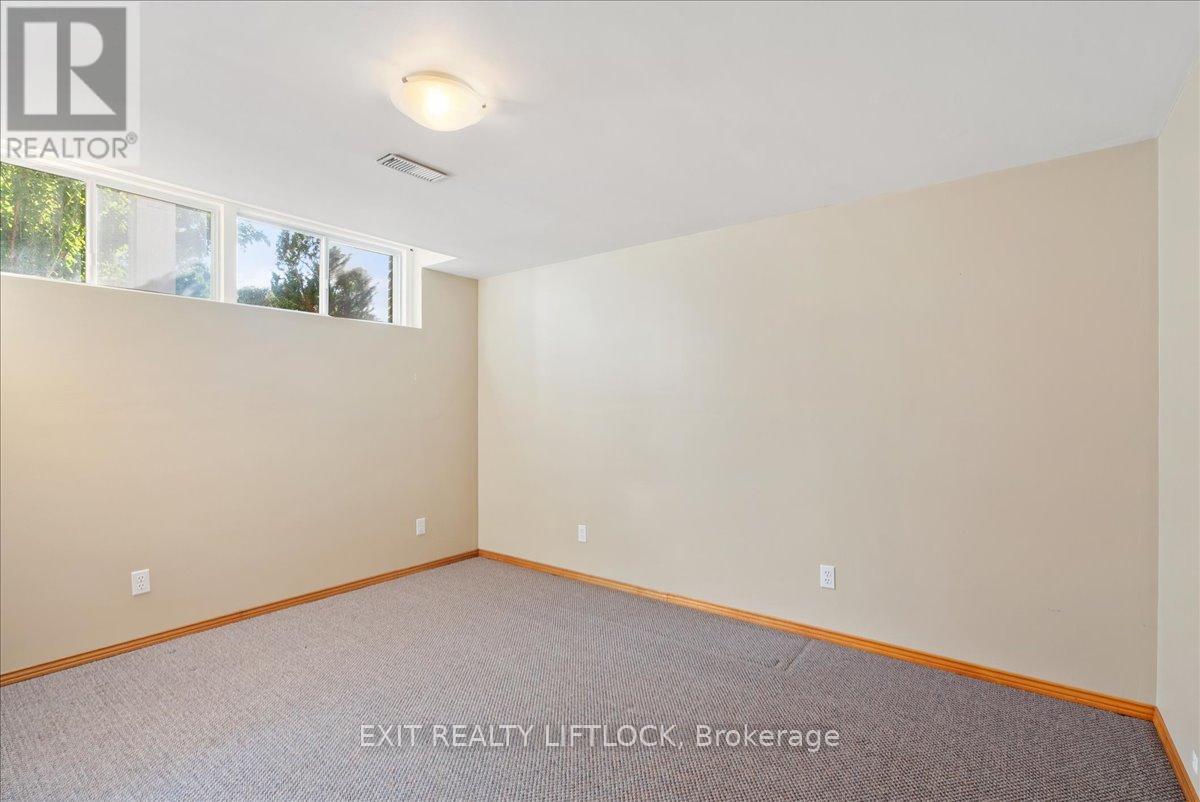 1540 Redwood Drive, Peterborough West (Central), Ontario  K9K 1B4 - Photo 32 - X12339293