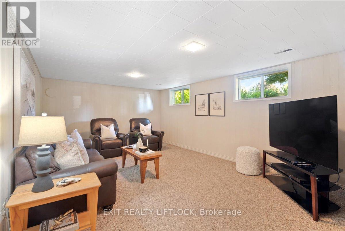 1540 Redwood Drive, Peterborough West (Central), Ontario  K9K 1B4 - Photo 35 - X12339293