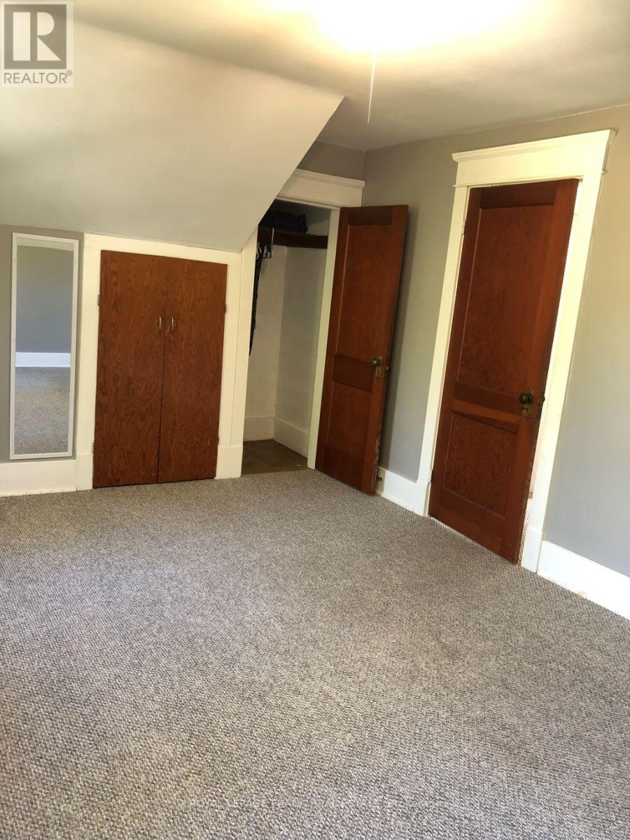 714 Chemong Road, Peterborough North (South), Ontario  K9H 5Y9 - Photo 12 - X12339903