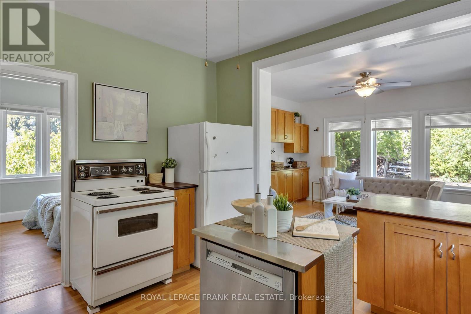 720 Bethune Street, Peterborough North (South), Ontario  K9H 4A4 - Photo 13 - X12339955