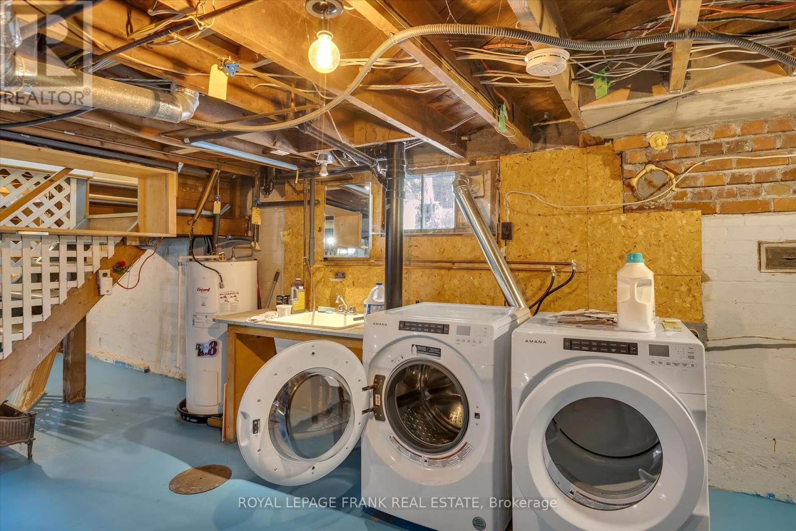 720 Bethune Street, Peterborough North (South), Ontario  K9H 4A4 - Photo 36 - X12339955