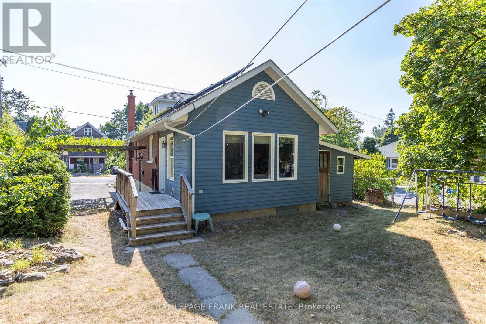 720 Bethune Street, Peterborough North (South), Ontario  K9H 4A4 - Photo 42 - X12339955