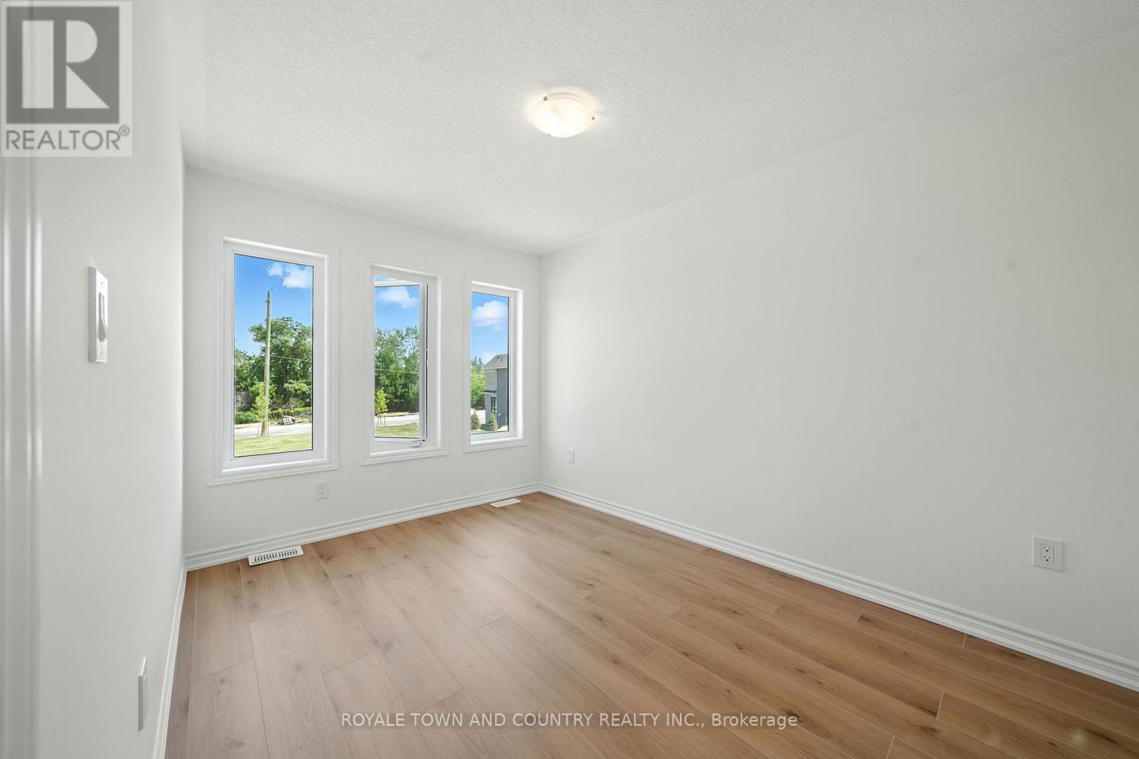 62 Hickey Lane, Kawartha Lakes (Lindsay), Ontario  K9V 0T2 - Photo 29 - X12340035