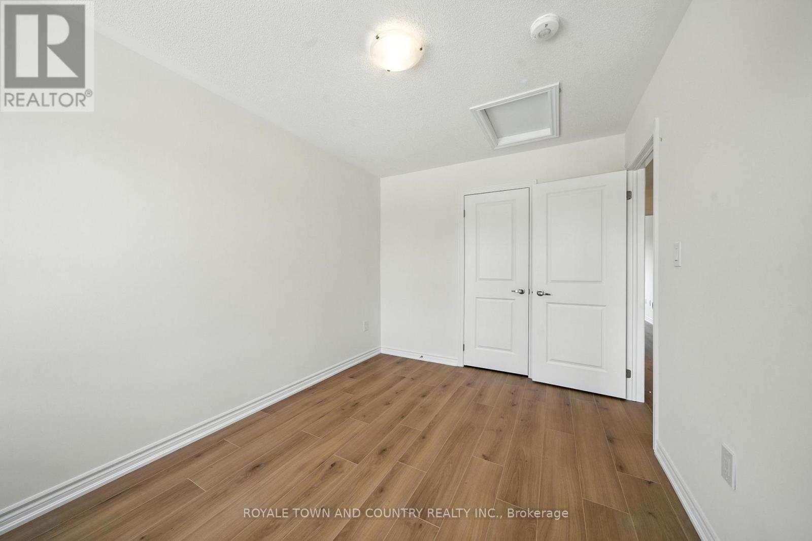 62 Hickey Lane, Kawartha Lakes (Lindsay), Ontario  K9V 0T2 - Photo 32 - X12340035