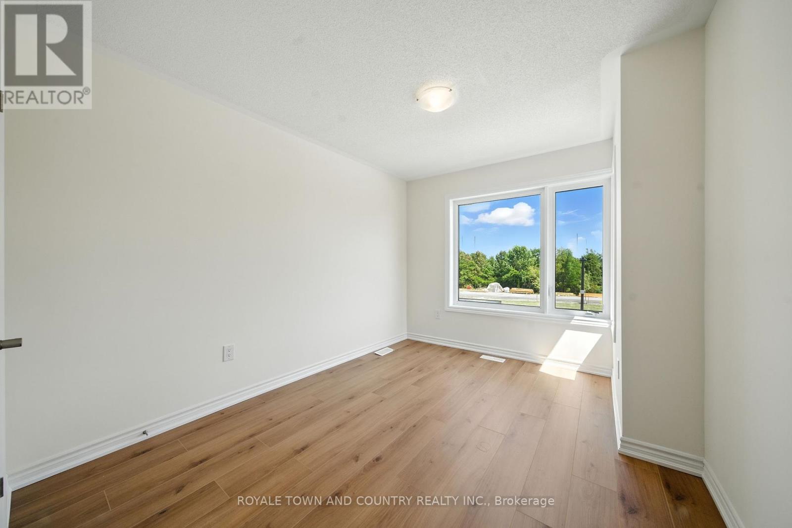 62 Hickey Lane, Kawartha Lakes (Lindsay), Ontario  K9V 0T2 - Photo 33 - X12340035