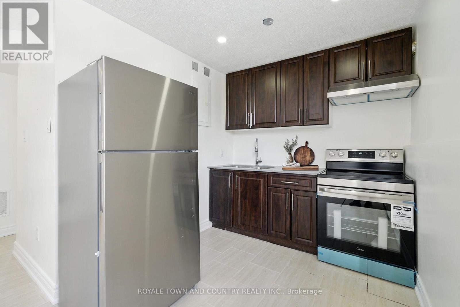2 - 88 Mary Street W, Kawartha Lakes (Lindsay), Ontario  K9V 5G3 - Photo 14 - X12340226