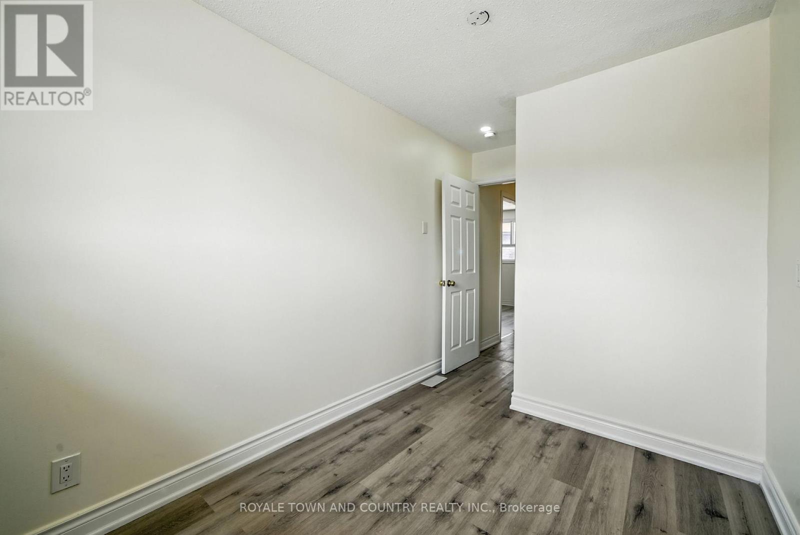 2 - 88 Mary Street W, Kawartha Lakes (Lindsay), Ontario  K9V 5G3 - Photo 23 - X12340226