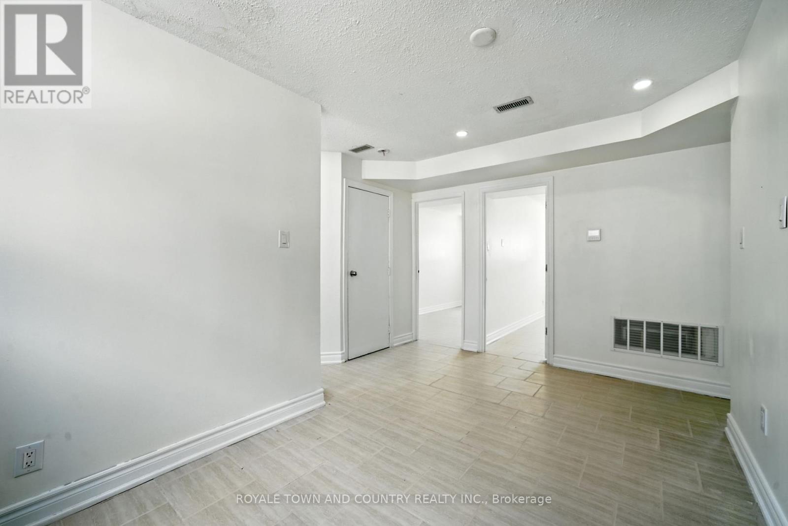 2 - 88 Mary Street W, Kawartha Lakes (Lindsay), Ontario  K9V 5G3 - Photo 7 - X12340226