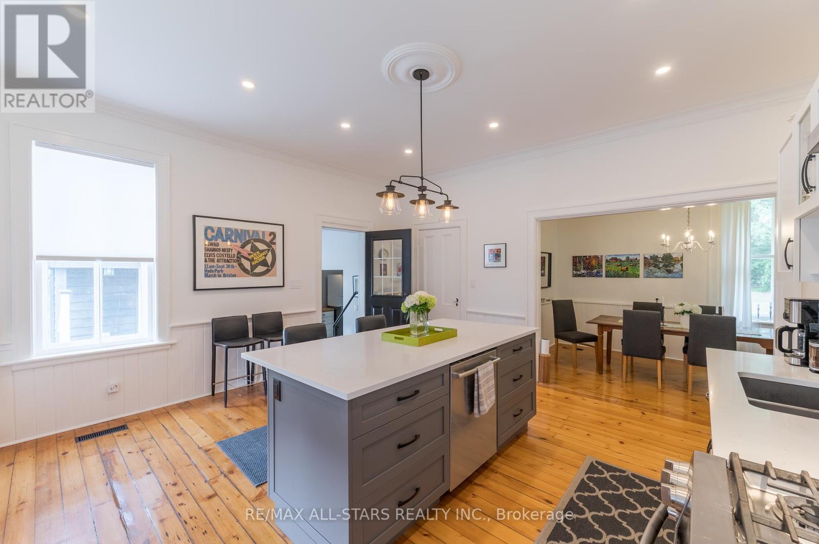98 King Street E, Cavan Monaghan (Millbrook Village), Ontario  L0A 1G0 - Photo 8 - X12340397