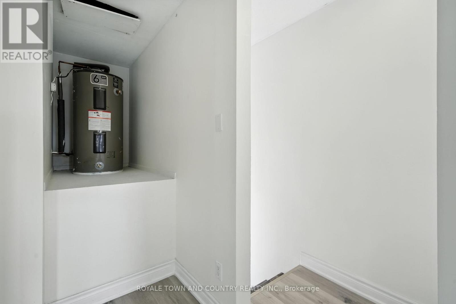 1 - 88 Mary Street W, Kawartha Lakes (Lindsay), Ontario  K9V 5G3 - Photo 28 - X12340411