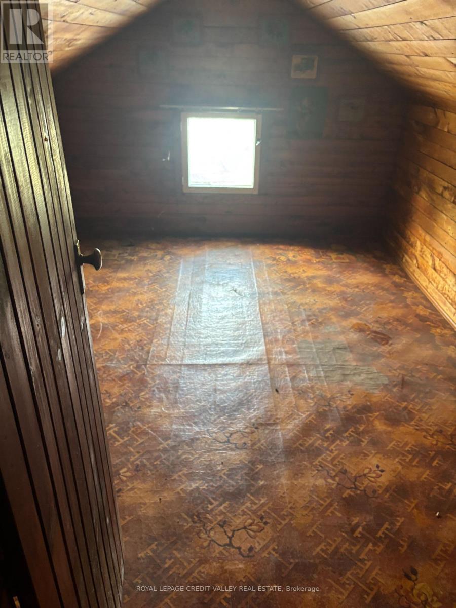 23 Alice Street, Bancroft (Bancroft Ward), Ontario  K0L 1C0 - Photo 5 - X12340443