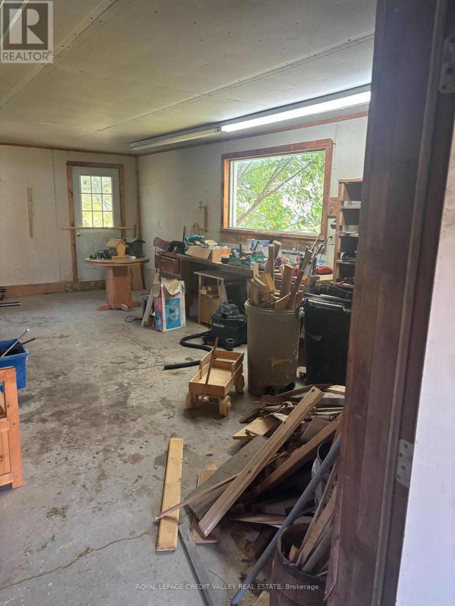 23 Alice Street, Bancroft (Bancroft Ward), Ontario  K0L 1C0 - Photo 7 - X12340443