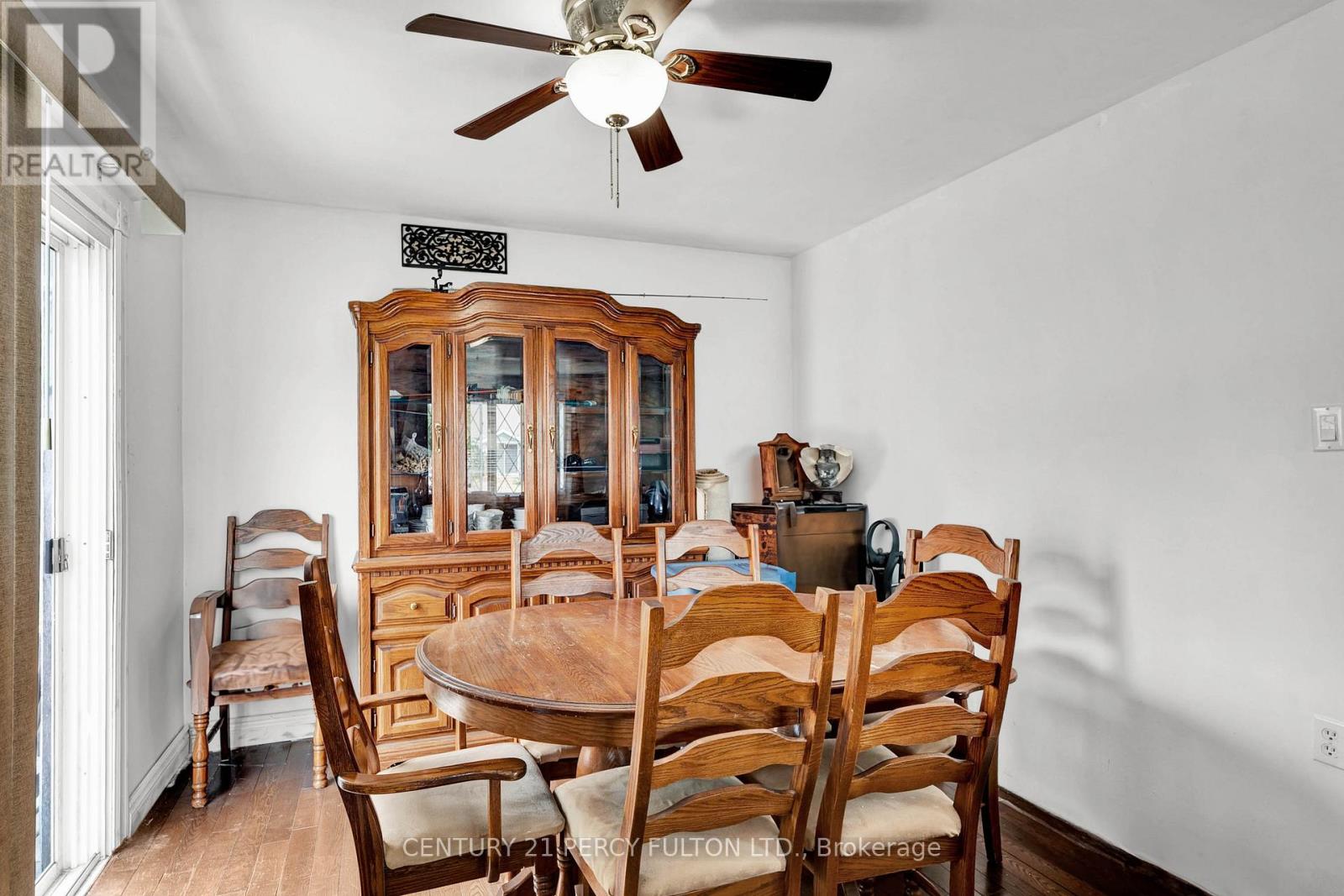 253 Princess Elizabeth Crescent, Kawartha Lakes (Lindsay), Ontario  K9V 1P2 - Photo 10 - X12340435