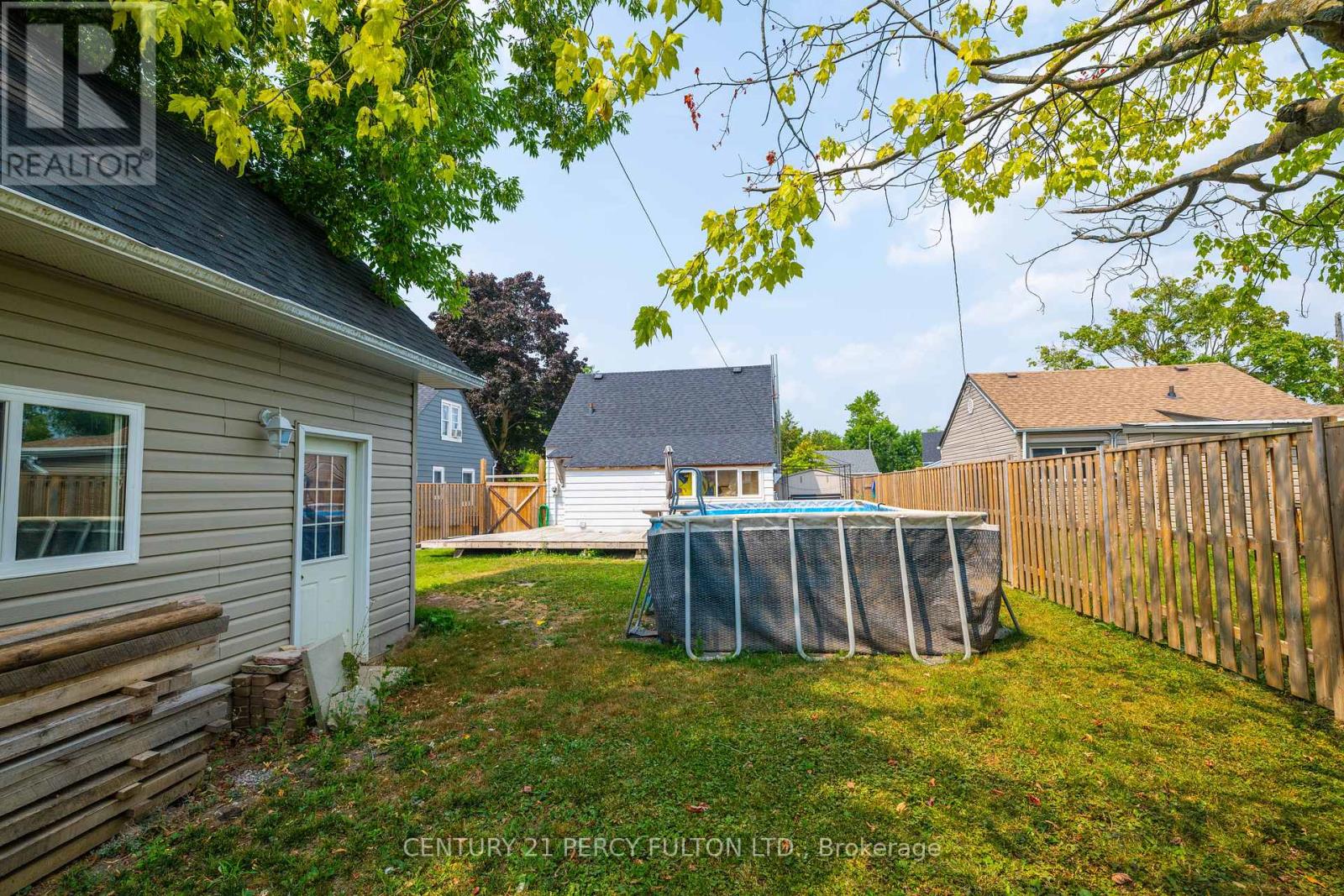 253 Princess Elizabeth Crescent, Kawartha Lakes (Lindsay), Ontario  K9V 1P2 - Photo 25 - X12340435
