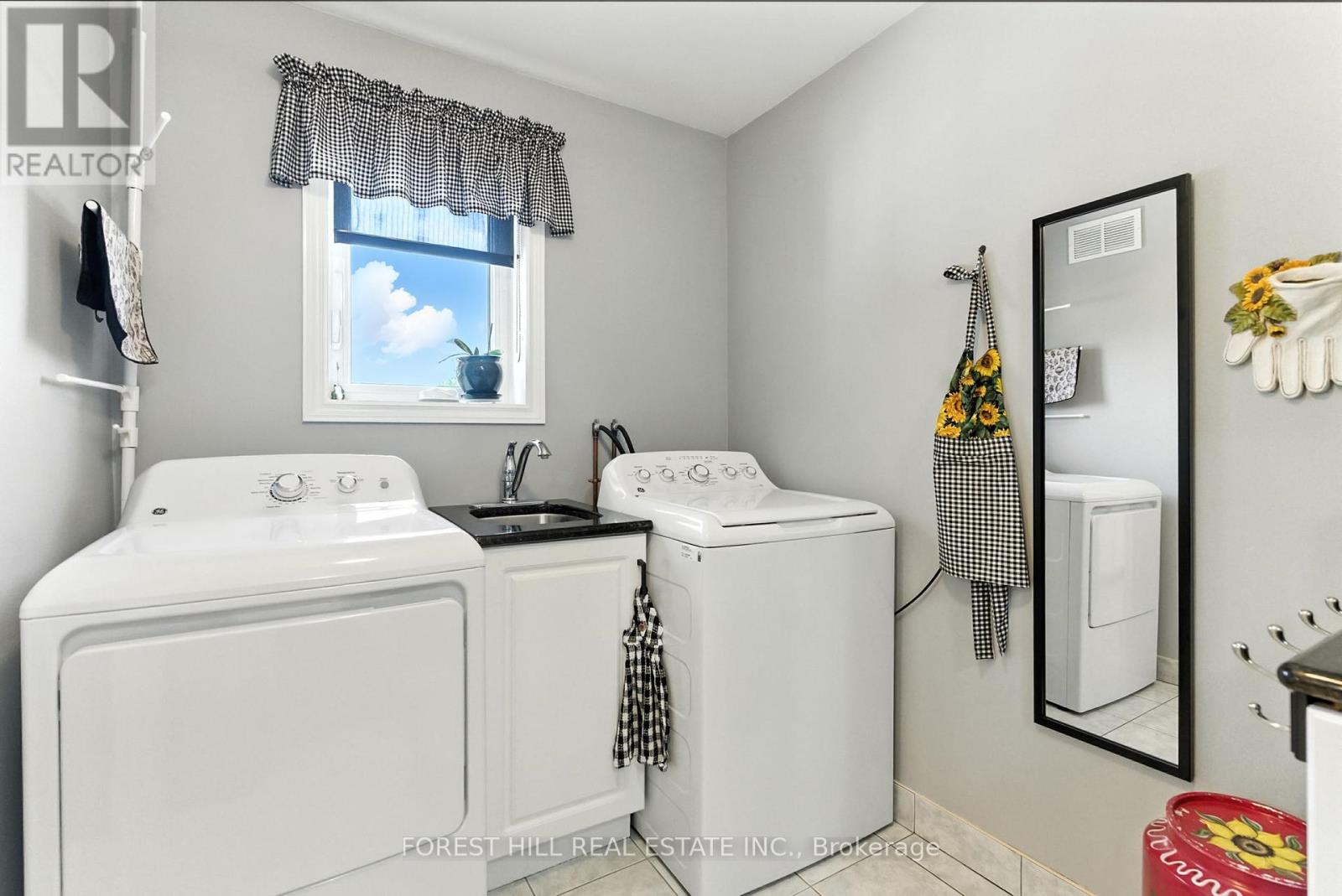 53 Nurse Avenue, Selwyn, Ontario  K0L 1T0 - Photo 30 - X12340767