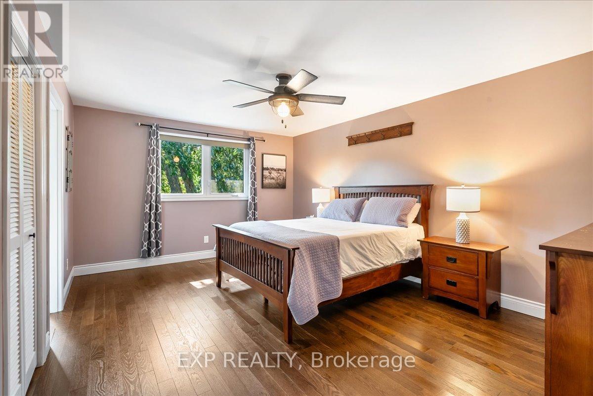 958 Golfview Road, Peterborough West (Central), Ontario  K9J 7W4 - Photo 16 - X12341139