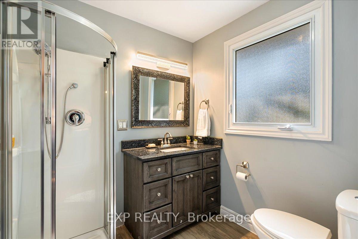 958 Golfview Road, Peterborough West (Central), Ontario  K9J 7W4 - Photo 18 - X12341139