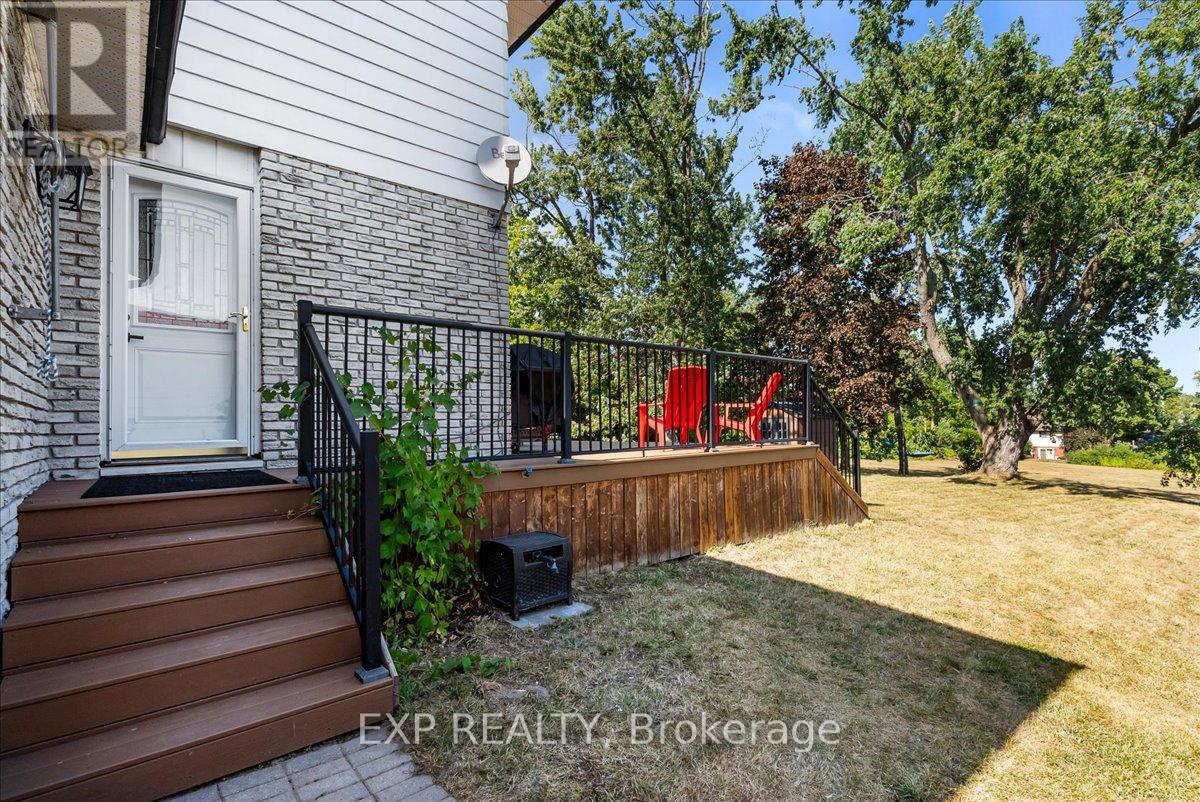 958 Golfview Road, Peterborough West (Central), Ontario  K9J 7W4 - Photo 25 - X12341139