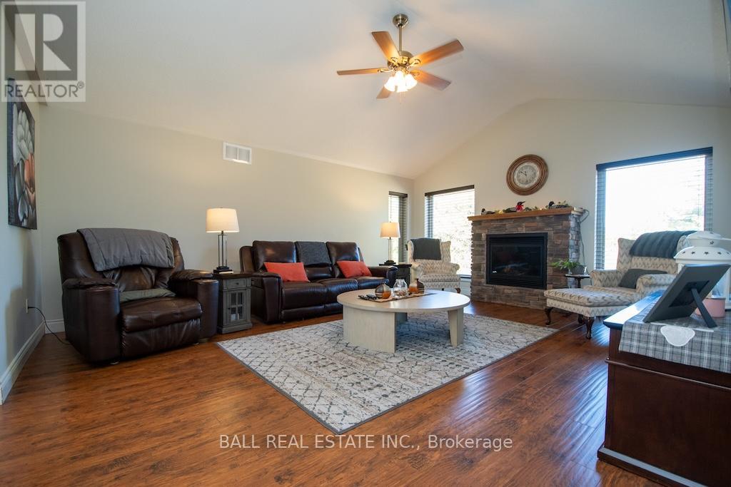 1744 Barton Drive, Selwyn, Ontario  K0L 2H0 - Photo 11 - X12341304
