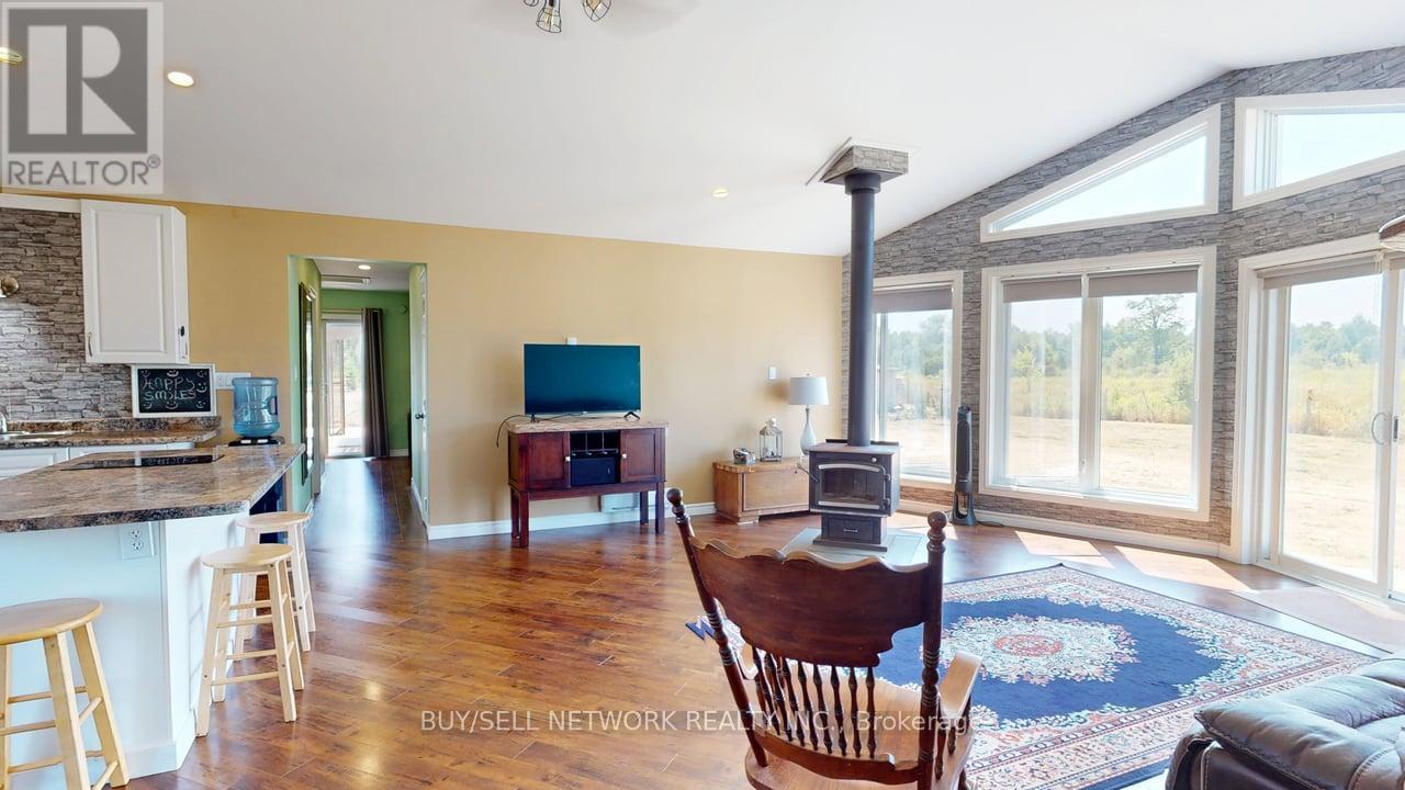 3435 Baseline Road, Otonabee-South Monaghan, Ontario  K0L 2G0 - Photo 10 - X12341333