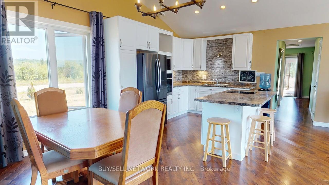 3435 Baseline Road, Otonabee-South Monaghan, Ontario  K0L 2G0 - Photo 7 - X12341333